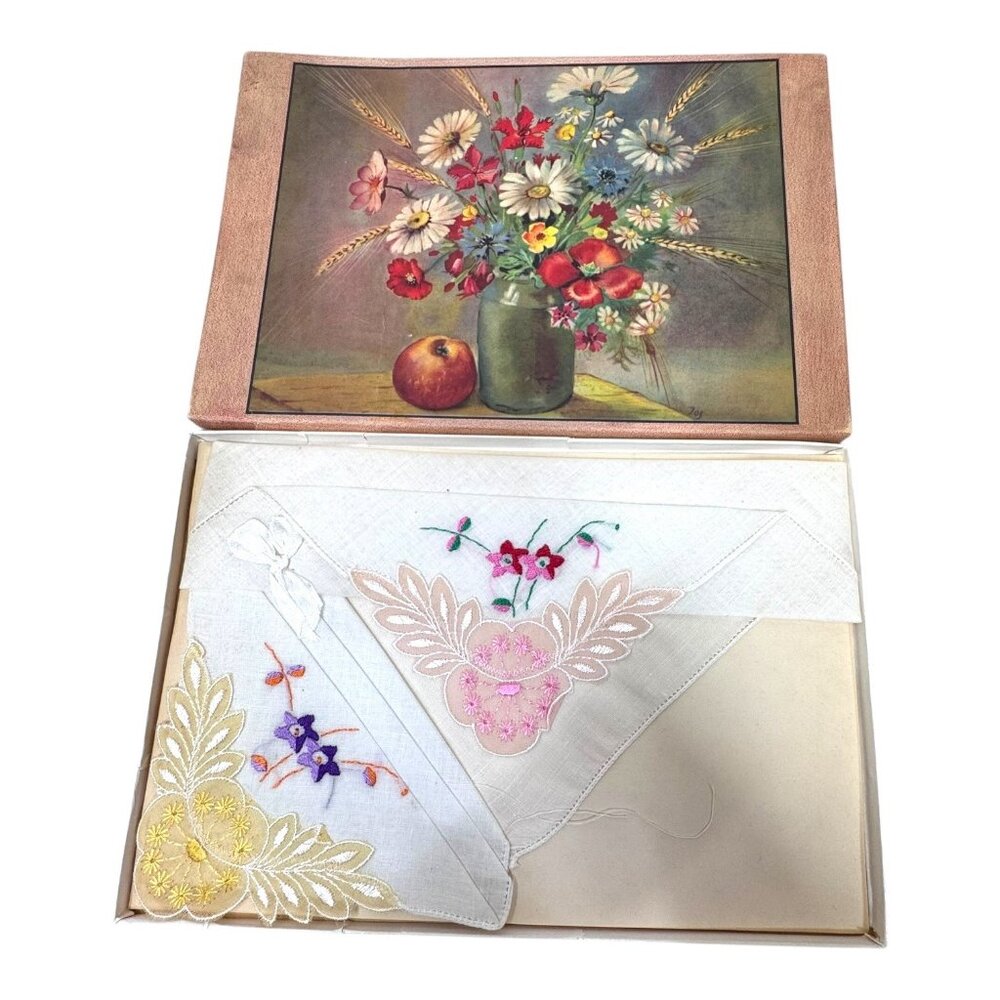 Vintage Embroidered Handkerchief Set of 2 Hankie Victorian Elegant Floral Gift